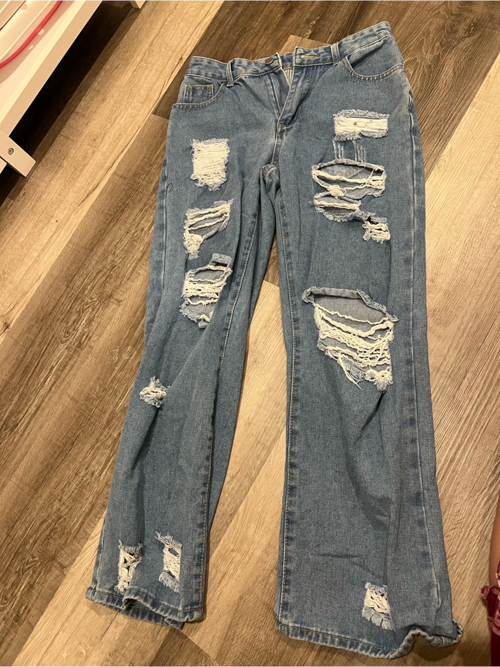 Distressed Light Blue Women’s Ripped Jeans